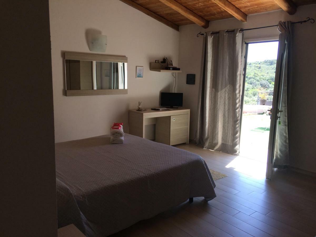 Sole&Sale Bed & Breakfast San Teodoro  Eksteriør bilde